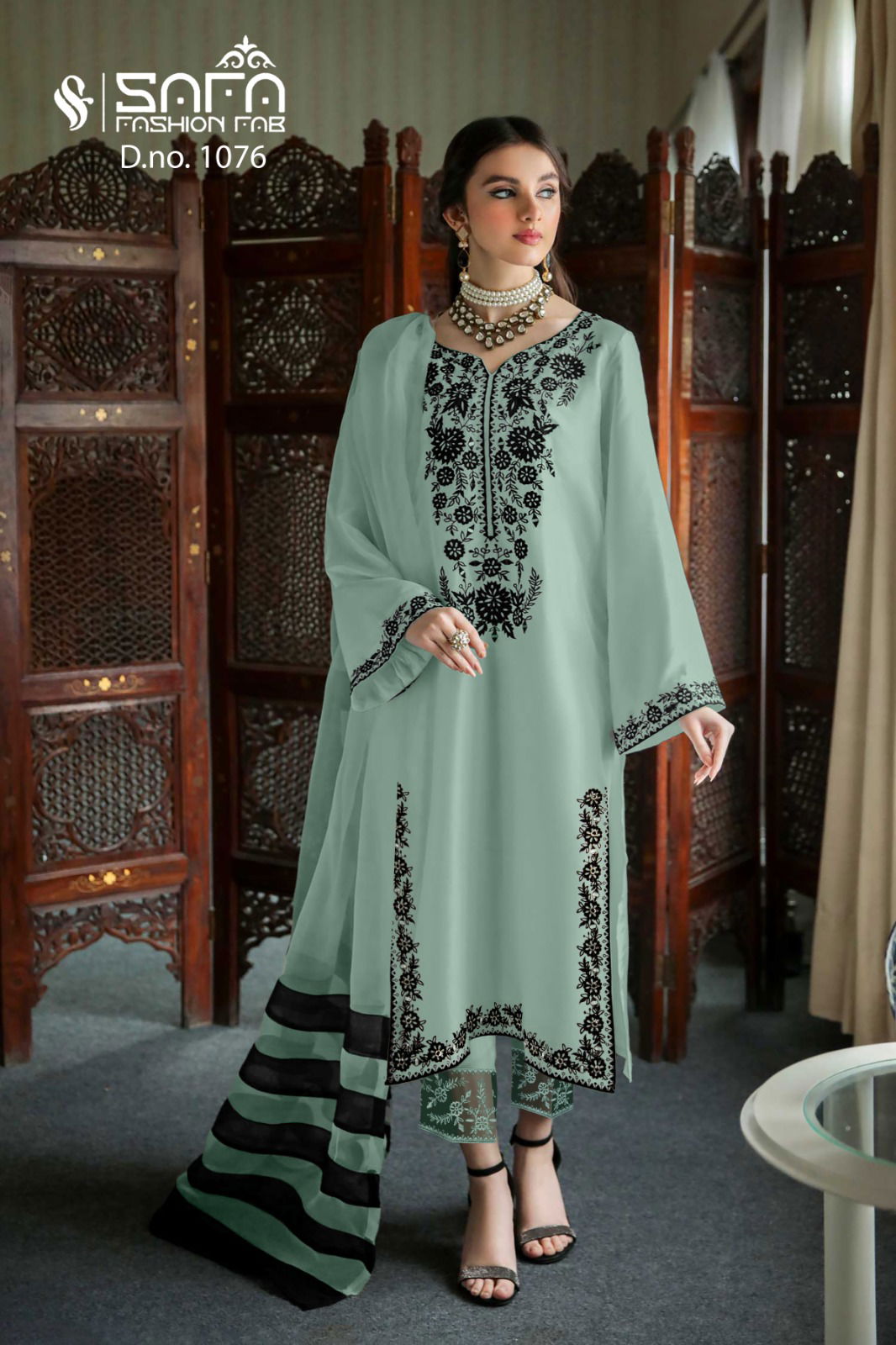 Safa Fashion 1076 Readymade Pakistani Suits Catalog
